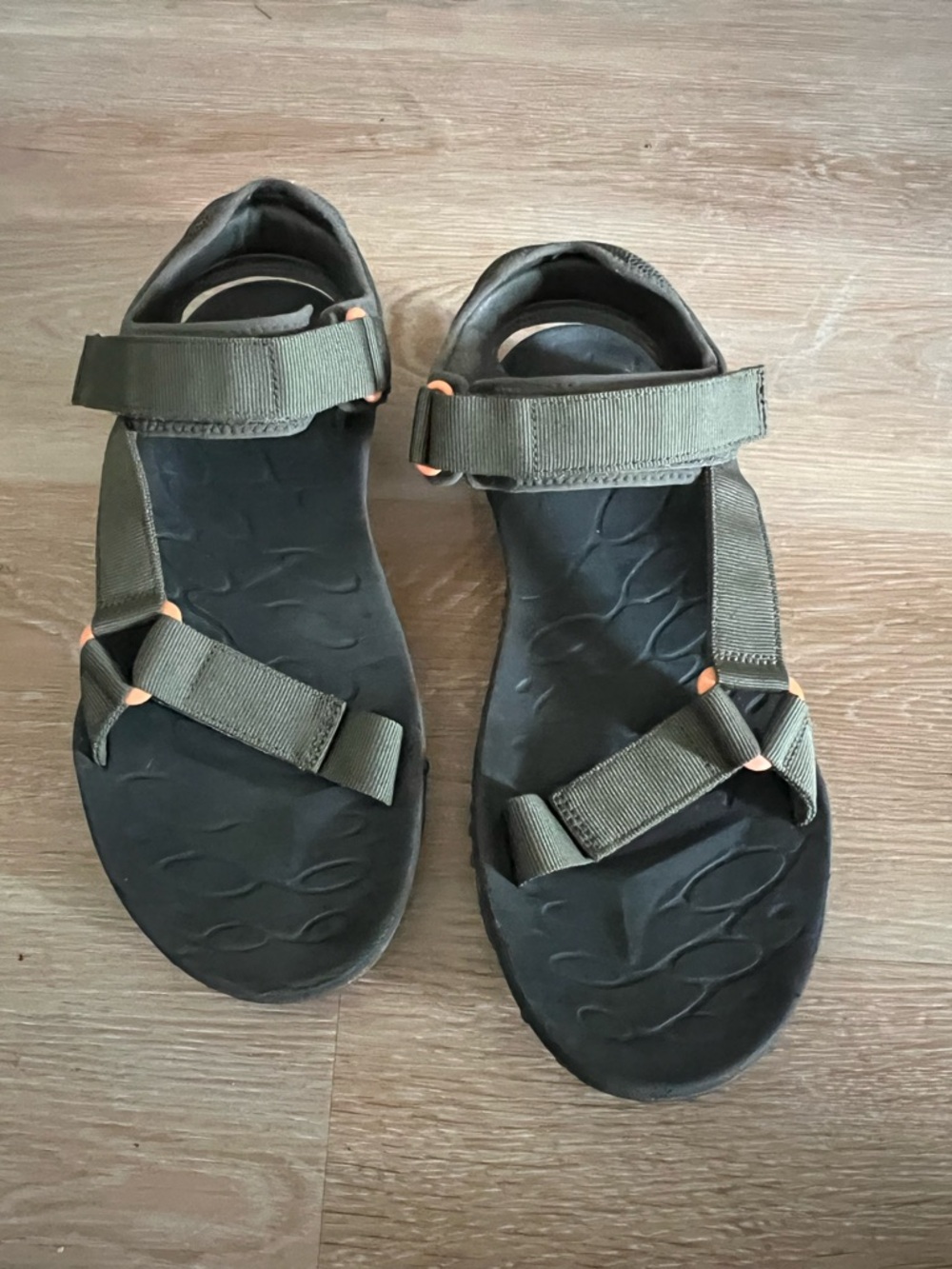 Merrell Casual Olive Green Strapped Sandals